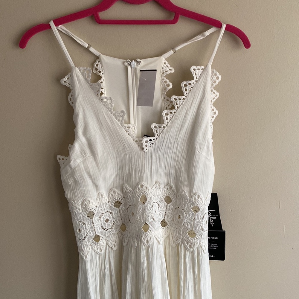 NWT Brand new Lulus white maxi dress with embroidery holes around the waist
